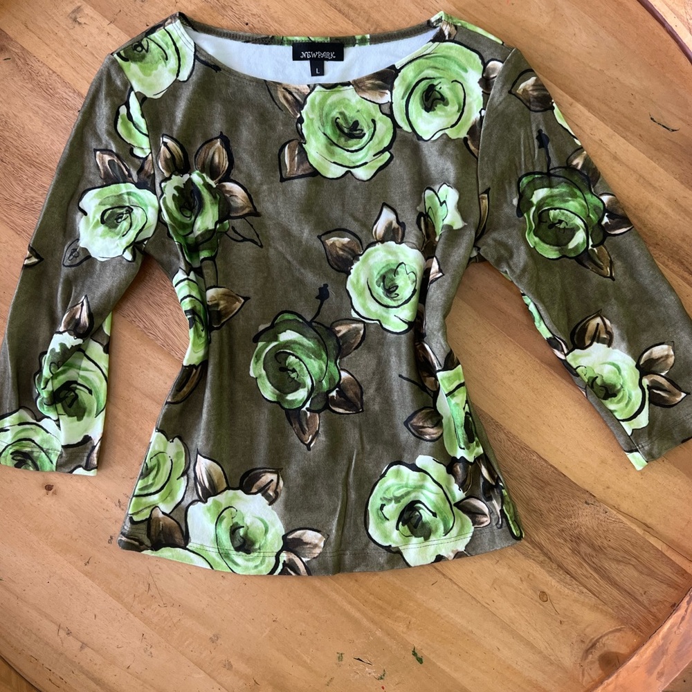 Vintage Y2K Olive Green Floral Women's Blouse